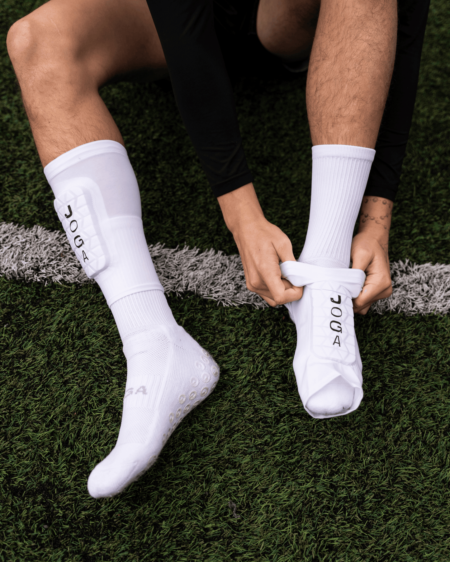 Shin Pad Sleeve - White