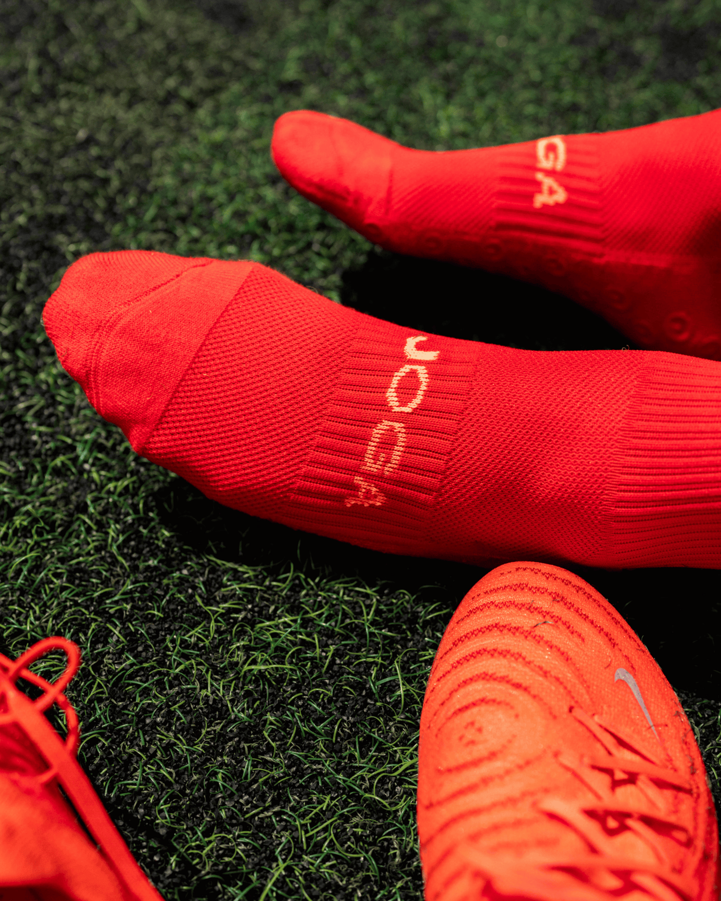 JOGA Pro Grip Socks - Red (EU)